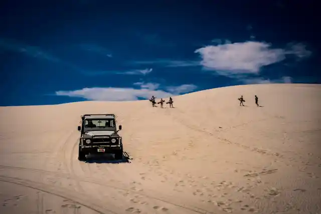 jeep-in-desert.webp